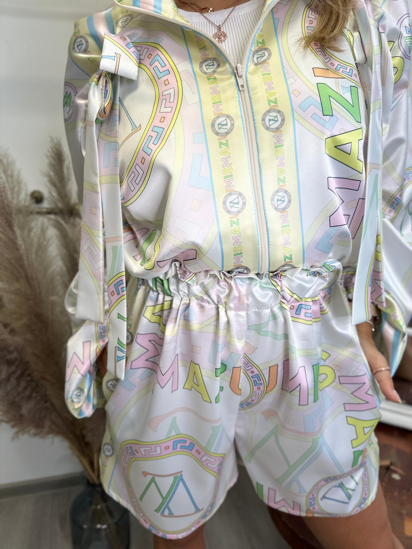 Short satin Pastel