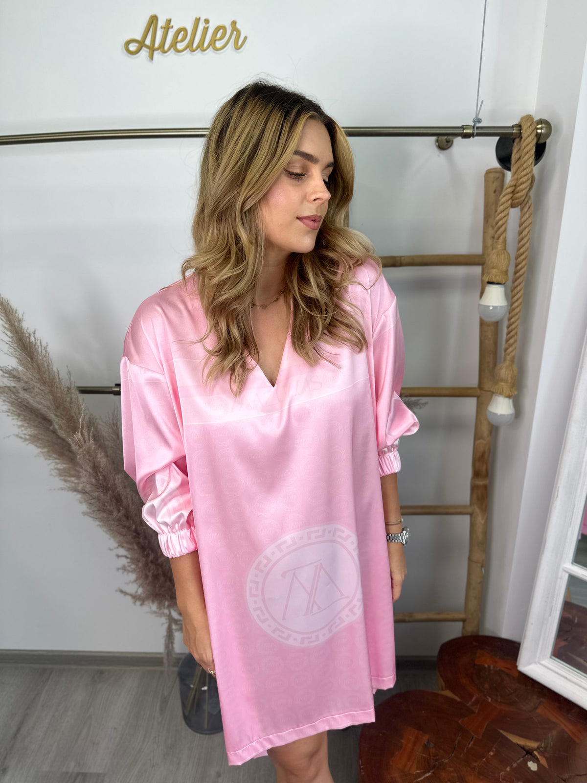 Na mieru- Pink dress satin