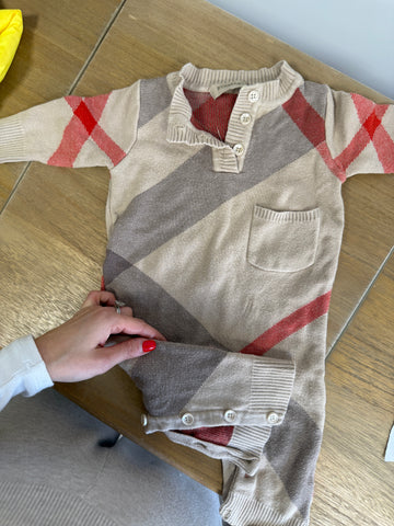 Burberry 6-9m