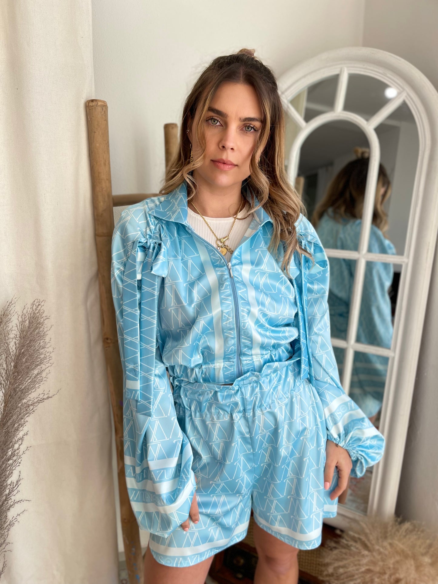 Short satin Blue