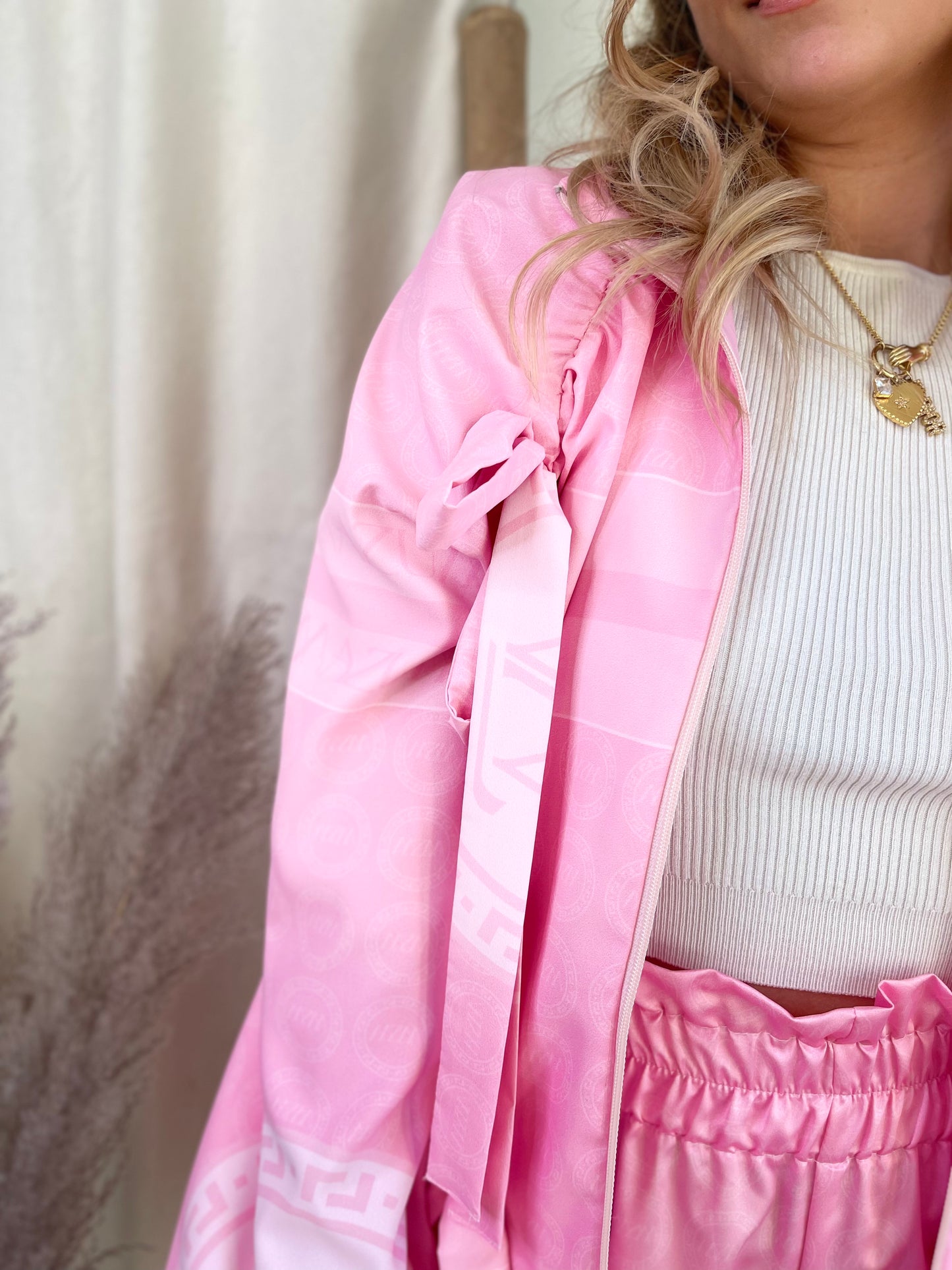 Na mieru-Pink Jacket